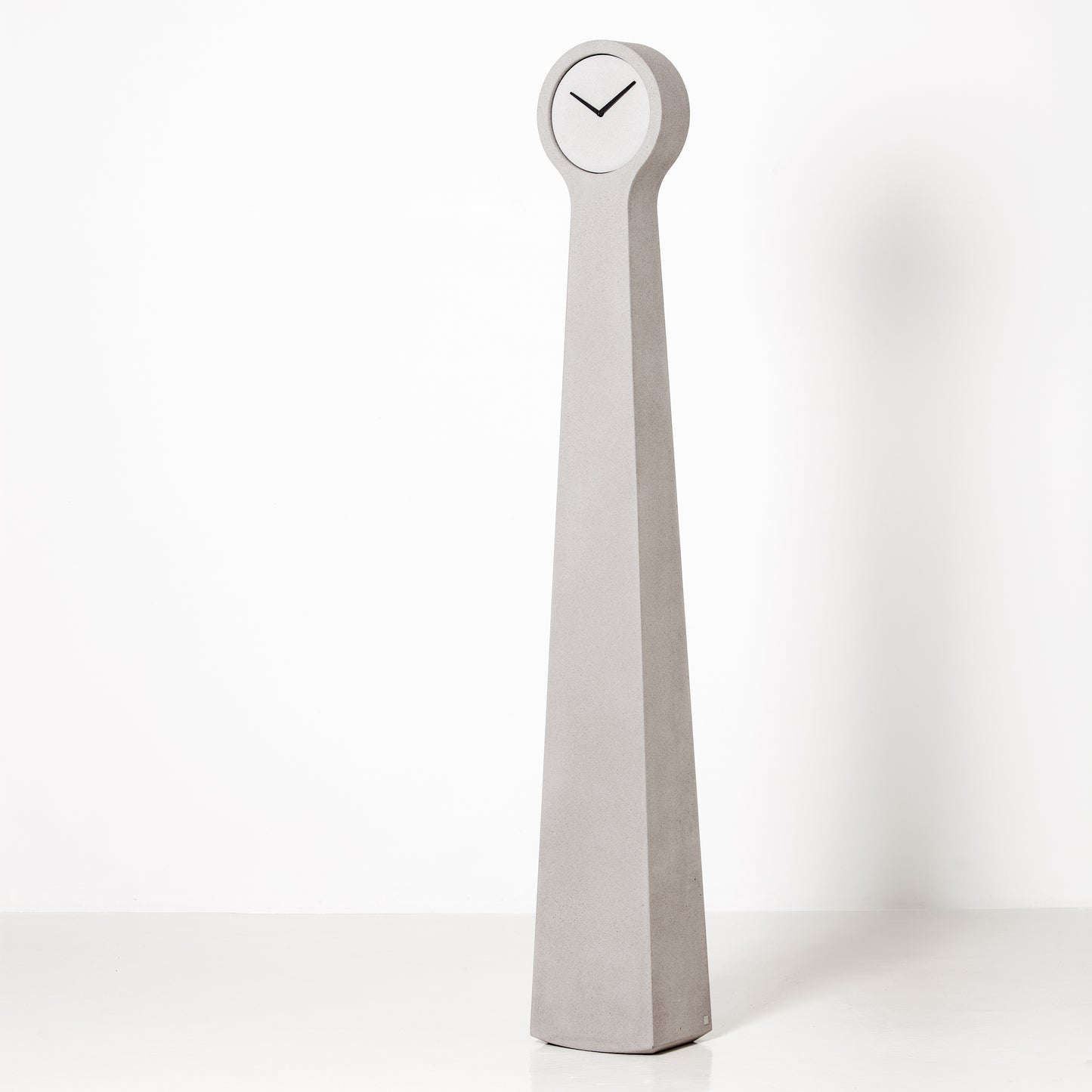 Tidvis Grey