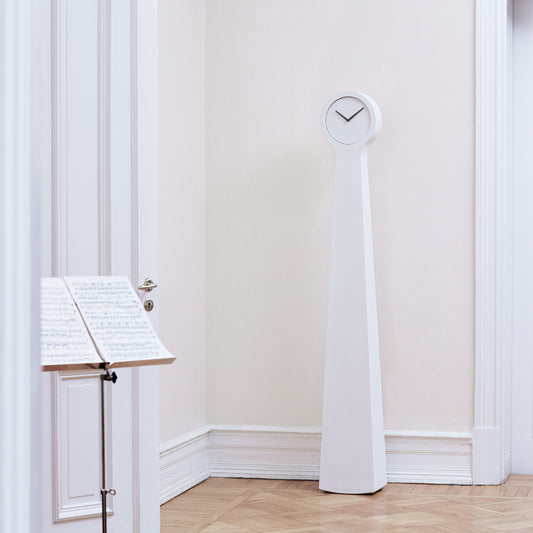 Tidvis White
